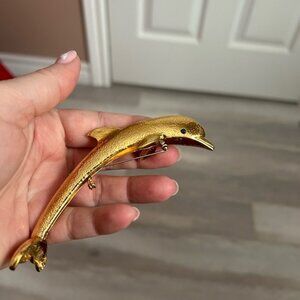 BUTLER large siphon vintage gold brooch 🐬